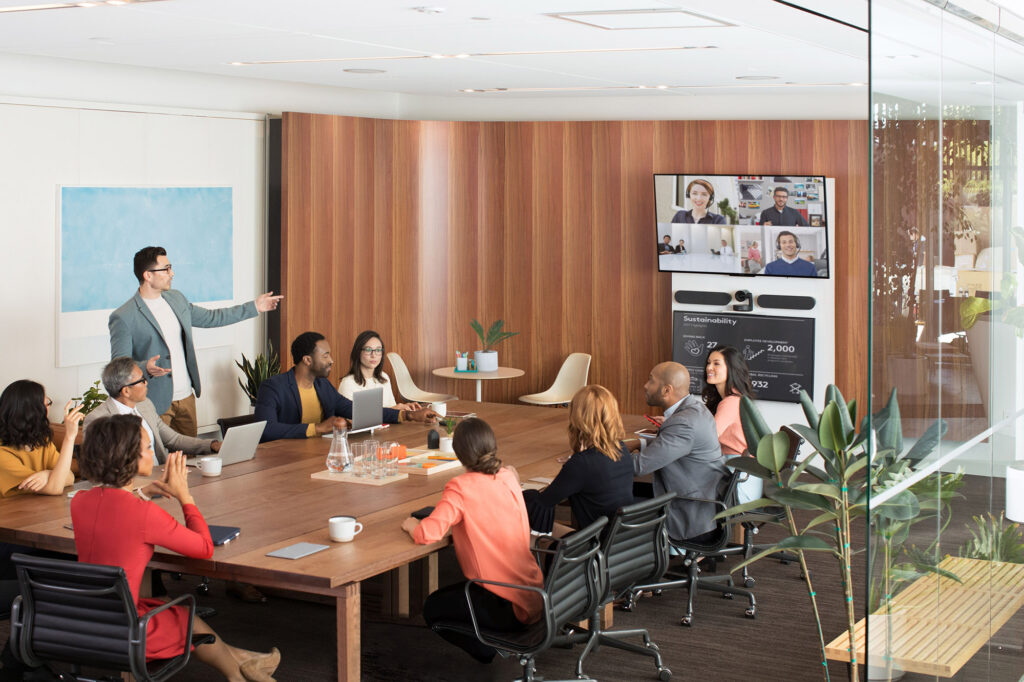 Logitech Rally Bar Plus, tap ip