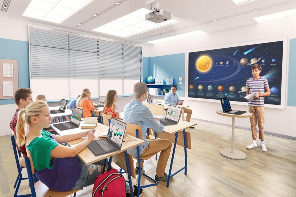 projektory epson dla edukacji