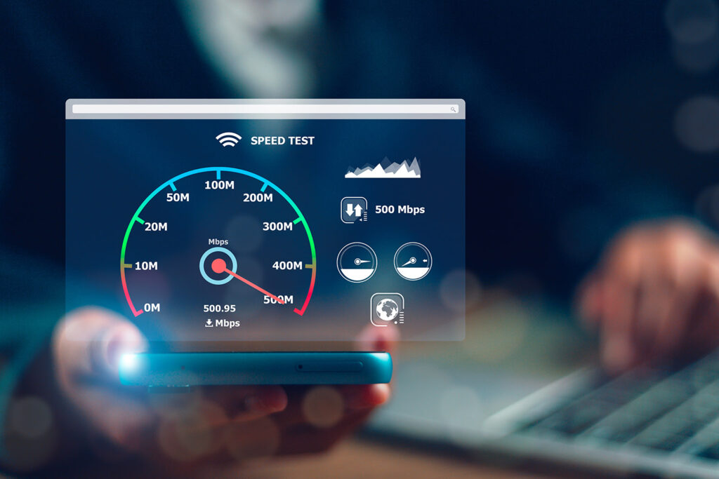 Jak mierzyć opóźnienia w transmisji danych?