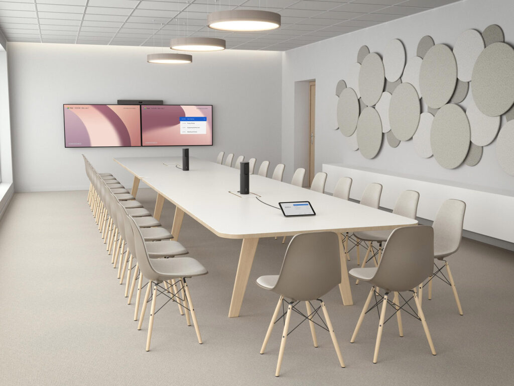 Neat Pad vs Neat Pad Pro, panel sterujący do sali konferencyjnej, panel rezerwacji sal konferencyjnych
